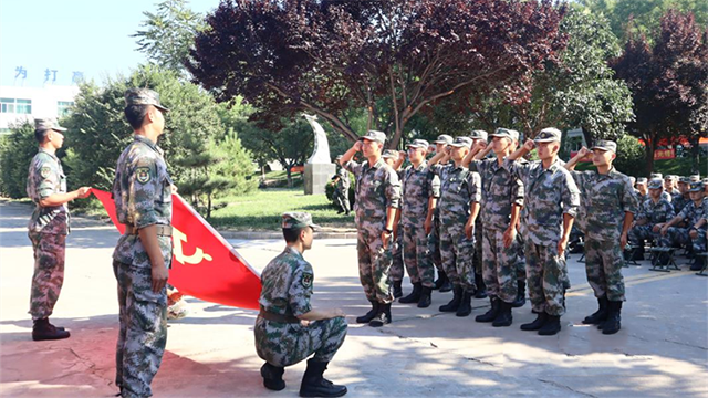 在黨的旗幟指引下·政治建軍丨鑄牢堅不可摧的強軍之魂