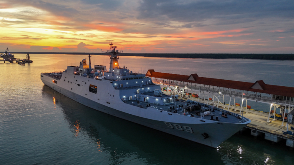 中國(guó)海軍989編隊(duì)結(jié)束對(duì)馬來(lái)西亞友好訪問(wèn)前往印度尼西亞