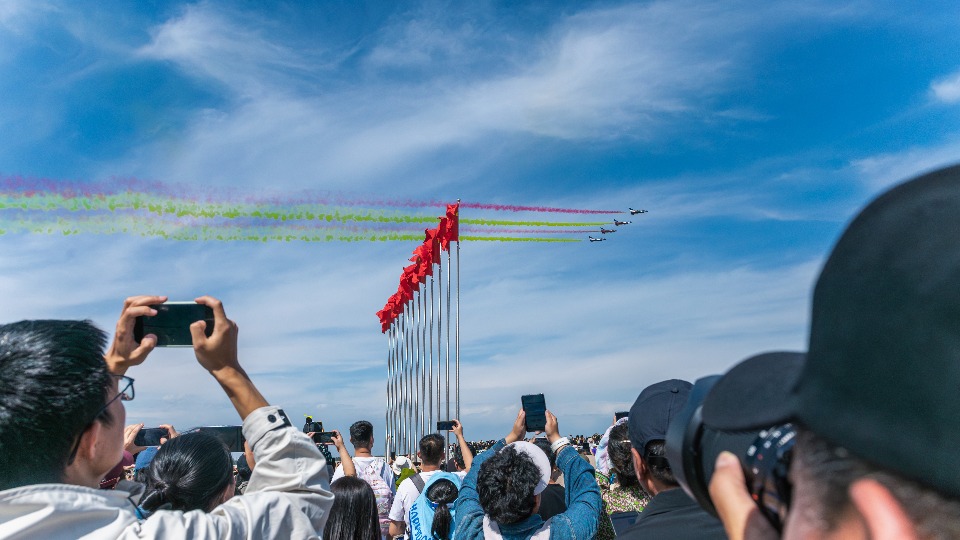 空軍航空開放活動(dòng)和長春航空展閉幕