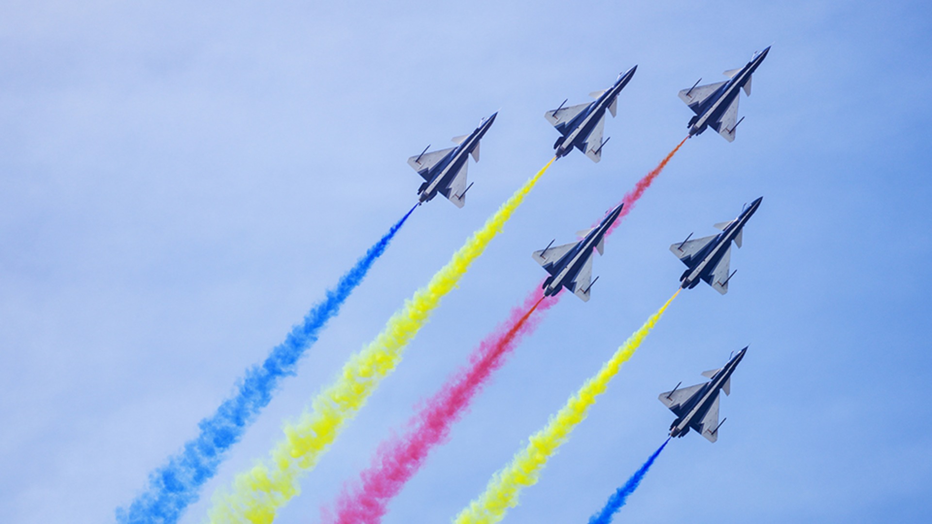 人民空軍成立76周年丨一組海報(bào)祝福人民空軍生日快樂(lè)