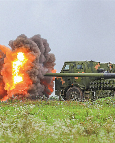 晝夜連貫礪精兵！陸軍某旅火力分隊(duì)組織實(shí)彈射擊考核