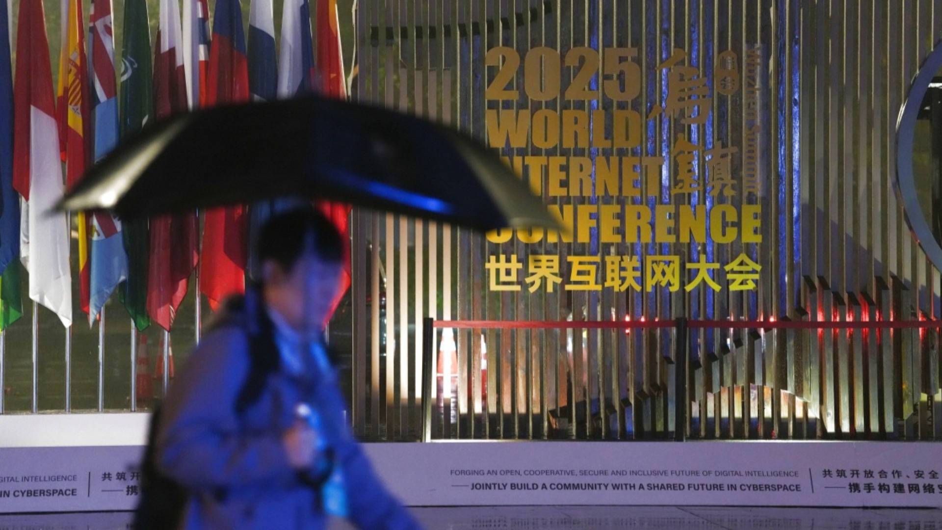 千年古鎮(zhèn)靜候互聯(lián)網(wǎng)峰會啟幕