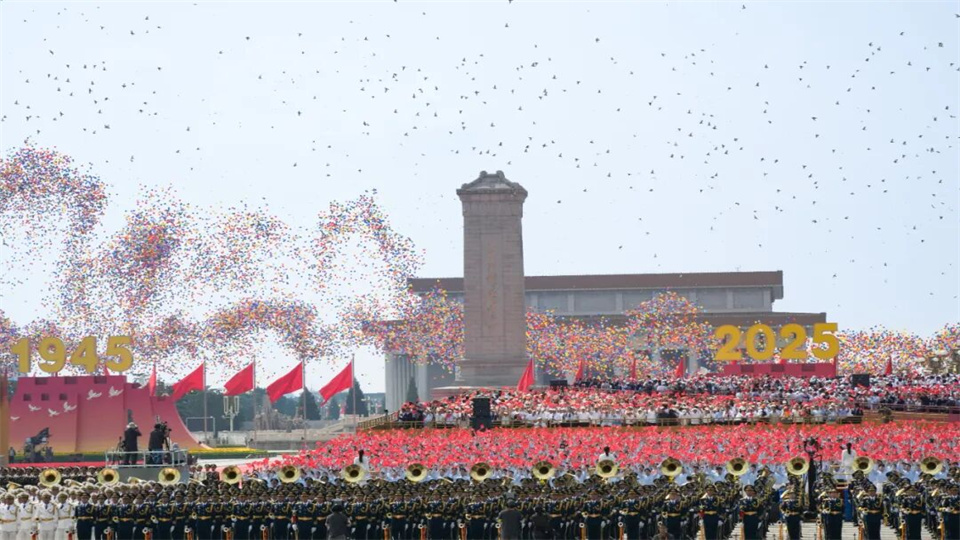 解放軍畫報出圖，震撼滿屏！
